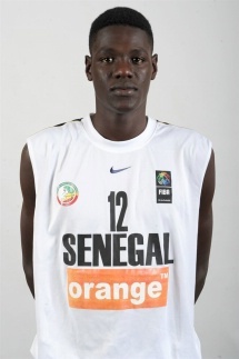 Abdoulaye Ndoye 27 pts, 16 rbds et 2 contres.