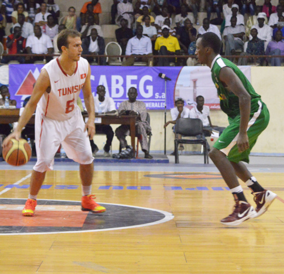 Les « lions » s’inclinent face aux Tunisiens, champions d’Afrique Les « lions » s’inclinent face aux Tunisiens, champions d’Afrique