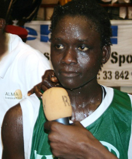 AMI SENE MEILLEURE JOUEUSE FINALE COUPE ARC-EN-CIEL «L’Equipe nationale c’est le cadet des mes soucis» AMI SENE MEILLEURE JOUEUSE FINALE COUPE ARC-EN-CIEL «L’Equipe nationale c’est le cadet des mes soucis»