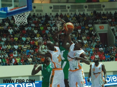 AFROBASKET 2009 2ème journée: Côte d'Ivoire 73 - Libye 64 AFROBASKET 2009 2ème journée: Côte d'Ivoire 73 - Libye 64
