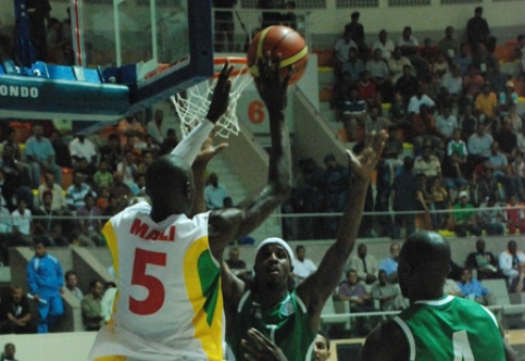AFROBASKET 2009 Huitièmes de Finale: Mali 95 - Libya 73