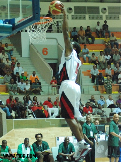 AFROBASKET 2009 Quarts de Finale: Angola 84 - Central Africa 63