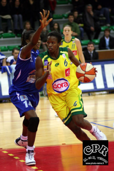 FRANCE LFB : Mame Mary SY signe au Nantes Rézé Basket