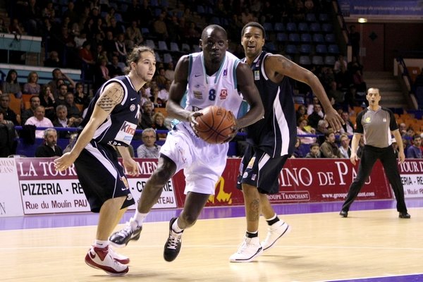 (FRANCE PROB J2: L'Elan remporte le «super clasico»-Antoine Mendy 17 pts et 7 rbds (VIDEO DU MATCH)