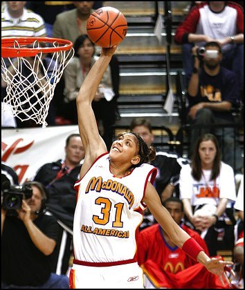 La FIBA envisage de baisser le panier pour les féminines La FIBA envisage de baisser le panier pour les féminines