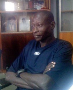 ELOGES à OUSSEYNOU NDIAGA DIOP : Le Dhc prend à contrepied Baba Tandian ELOGES à OUSSEYNOU NDIAGA DIOP : Le Dhc prend à contrepied Baba Tandian