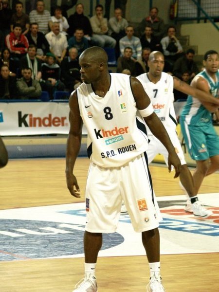 FRANCE PROB J11: Résultats et statistiques Cheikhou Thioune 18 pts, 7 rbds et 3 interceptions FRANCE PROB J11: Résultats et statistiques Cheikhou Thioune 18 pts, 7 rbds et 3 interceptions