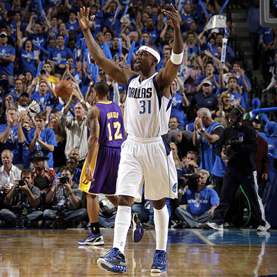 Jason Terry (Dallas) aprés un panier à 3 pts marqué