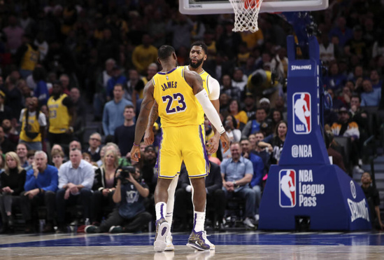 NBA:Avec un troisième triple-double consécutif, LeBron James entre dans l’histoire des Lakers