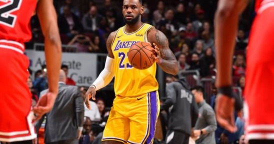 NBA : les Los Angeles Lakers et les Boston Celtics poursuivent leur belle série NBA : les Los Angeles Lakers et les Boston Celtics poursuivent leur belle série