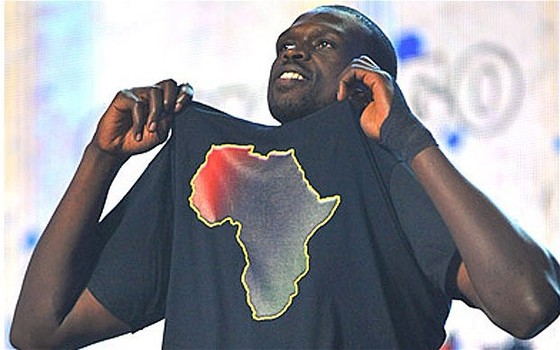 [NBA] – All Star game 2012 : Luol Deng sanctionné pour avoir rendu hommage à l’Afrique ?