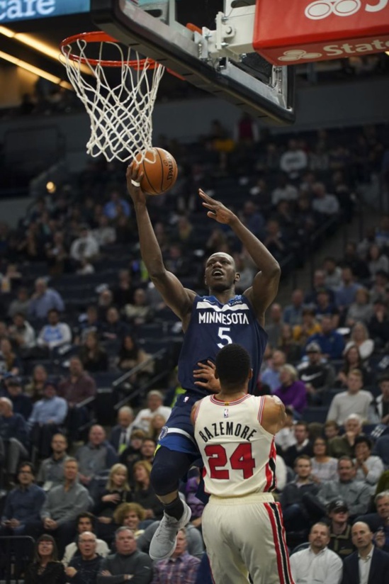 NBA : La défense des Wolves étouffent les Blazers 116-102 NBA : La défense des Wolves étouffent les Blazers 116-102