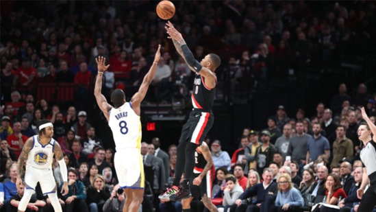 NBA - MLK DAY : Les Lakers balayés par les Celtics, Milwaukee enchaîne, Lillard MVP du MLK Day NBA - MLK DAY : Les Lakers balayés par les Celtics, Milwaukee enchaîne, Lillard MVP du MLK Day