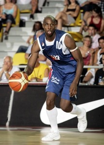 Mamoutou Diarra n'ira pas au Japon. (Bellenger/IS/FFBB) Mamoutou Diarra n'ira pas au Japon. (Bellenger/IS/FFBB)