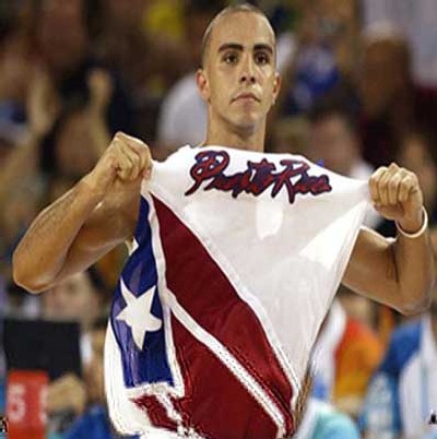 Carlos Arroyo 25 pts 10 passes et 8rebonds Carlos Arroyo 25 pts 10 passes et 8rebonds