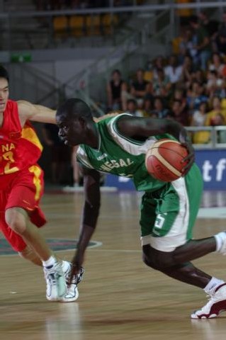 El Kabir Péne contre la Chine ( Archive) El Kabir Péne contre la Chine ( Archive)