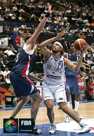 La France éliminée - Photo FIBA