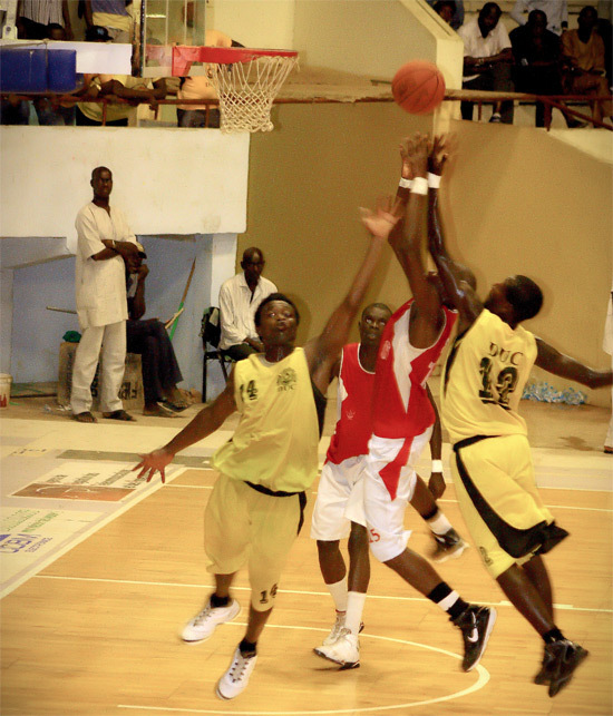 Basket Play-offs garçons : DUC / UGB, l’affiche de la finale