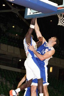 Charlie Dieng  - DUNK