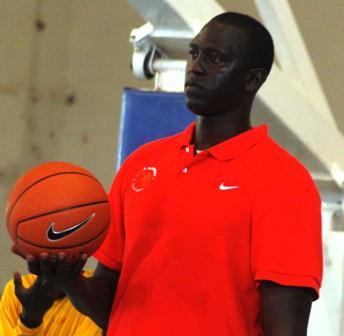 Assane Ndiaye, ancien international de basket : «L’Etat doit soutenir Seeds dans ses efforts» Assane Ndiaye, ancien international de basket : «L’Etat doit soutenir Seeds dans ses efforts»