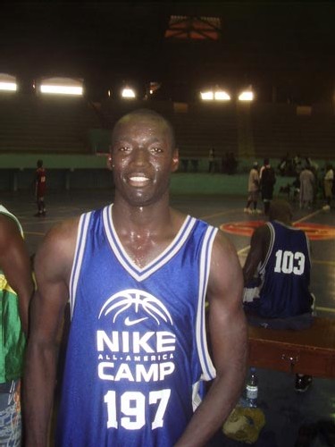 MOUSTAPHA NIANG - 15 pts,8 rbds ,4 contres et 3 passes MOUSTAPHA NIANG - 15 pts,8 rbds ,4 contres et 3 passes
