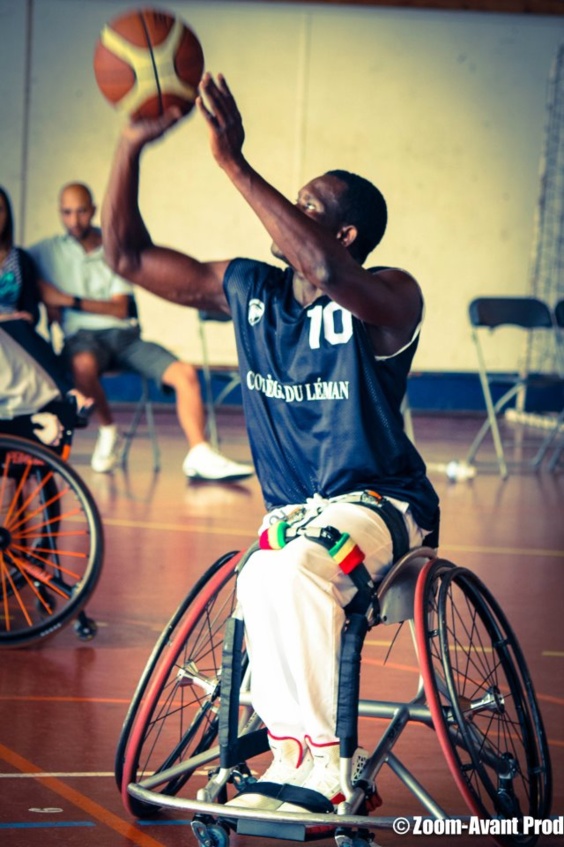 HANDIBASKET: Championnat de France NB - 4ème journée. Ibrahima Ndiaye (15 pts)  au dessus du lot