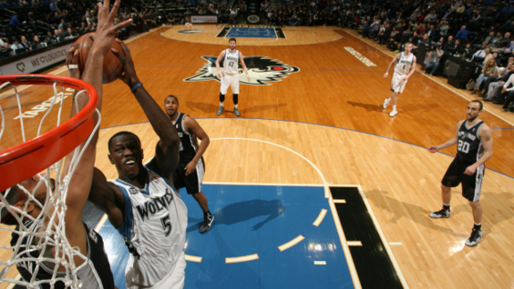 NBA - Les résultats de mardi,encore un double double pour Gorgui (15 pts et 12 rbds)