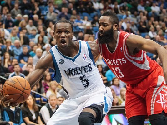 NBA: Les Résultats de la nuit - Gorgui Dieng en mode "Clutch"  (12 pts, 20 rbds, 3 passes et 3 contres)