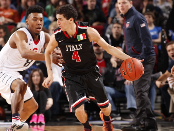 Hoops Summit - La sélection mondiale bat les Etats-Unis Hoops Summit - La sélection mondiale bat les Etats-Unis