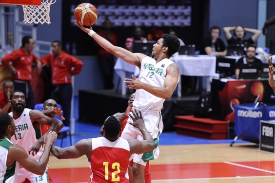 Le Nigéria domine le Mozambique pour son 11ème quart de final consécutif Le Nigéria domine le Mozambique pour son 11ème quart de final consécutif