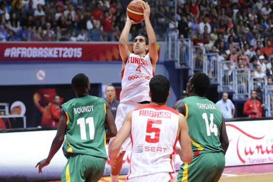 La Tunisie, hôte de l'Afrobasket dommine le Mali et se qualifie pour les demi-finale La Tunisie, hôte de l'Afrobasket dommine le Mali et se qualifie pour les demi-finale