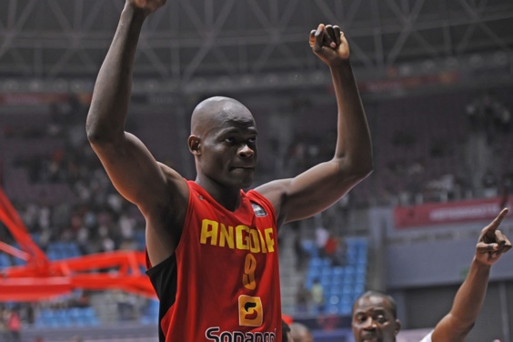 L’Angola, et le Nigéria qualifiés pour la finale de l’AfroBasket 2015 L’Angola, et le Nigéria qualifiés pour la finale de l’AfroBasket 2015