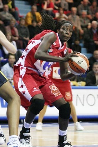 Rép. tchèque/Brno - La basketteuse Hamchétou  Maïga-Ba sort indemne d'un accident