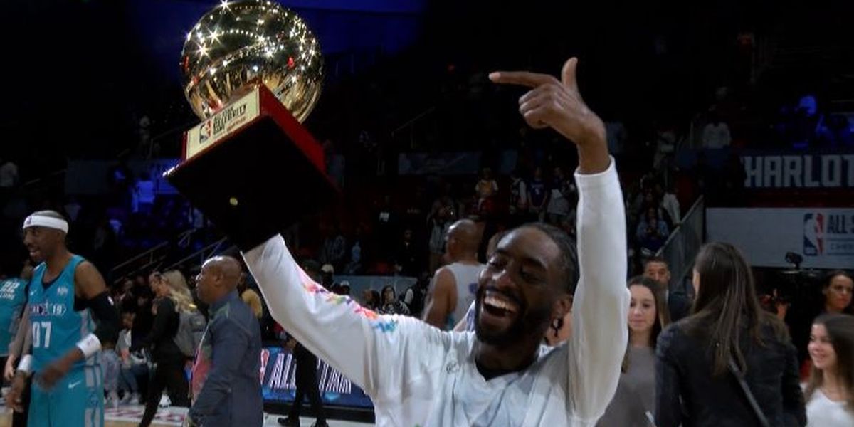 NBA ALL-STAR GAME 2019: Le comédien Famous Los MVP du All-Star Celebrity Game NBA ALL-STAR GAME 2019: Le comédien Famous Los MVP du All-Star Celebrity Game