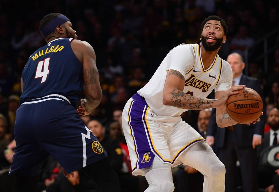 NBA. Les Lakers chutent à Denver, les Bucks assurent, l’incroyable remontée des Raptors… Le résumé de la nuit