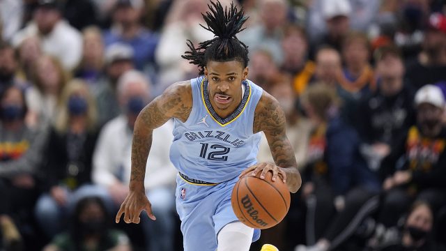NBA: Ja Morant s'amuse contre les Raptors NBA: Ja Morant s'amuse contre les Raptors