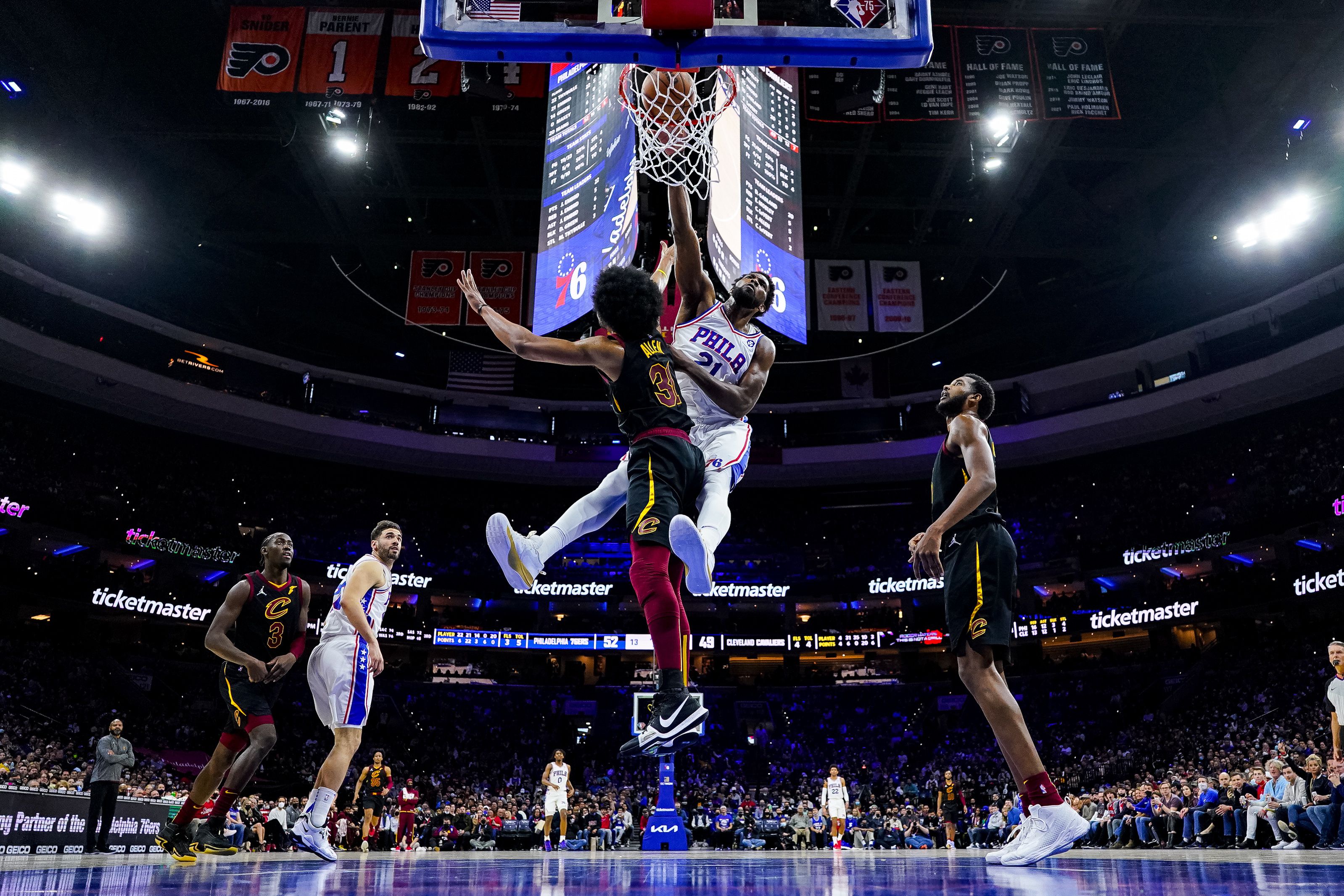 Embiid franchit les 10000 points en saison régulière NBA lors du succès des Philadelphia 76ers face à Cleveland