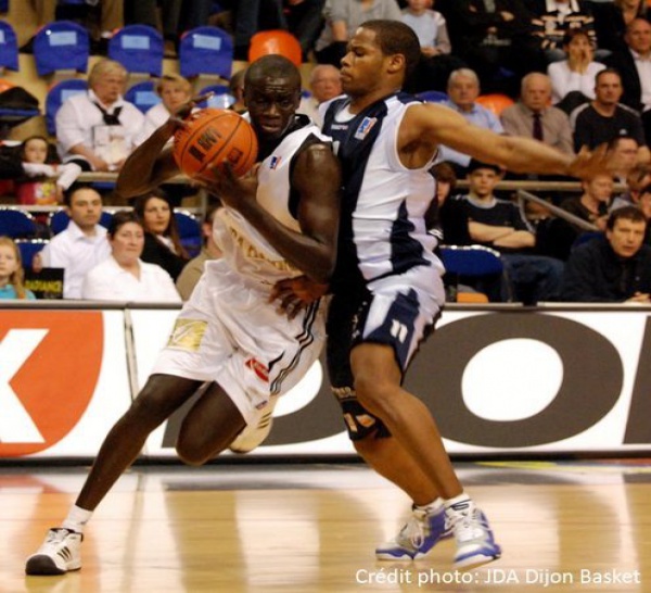 (Video résumé MSB_Chalon) -Malèye Ndoye explique son départ de Dijon par ’’l’envie de gagner en expérience’’