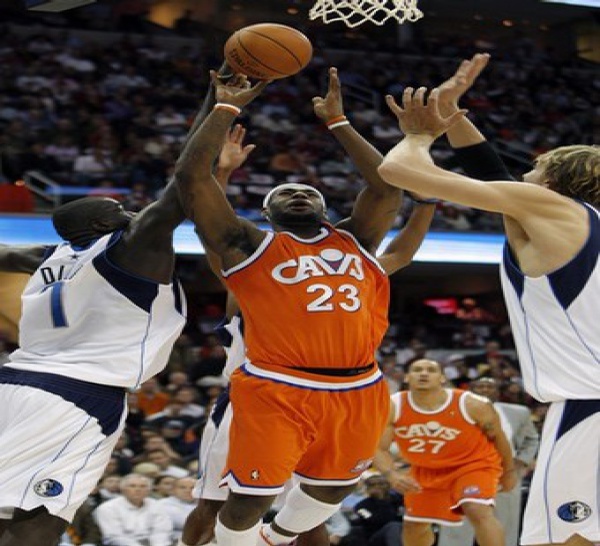 NBA : Les Cavs assomment les Mavs