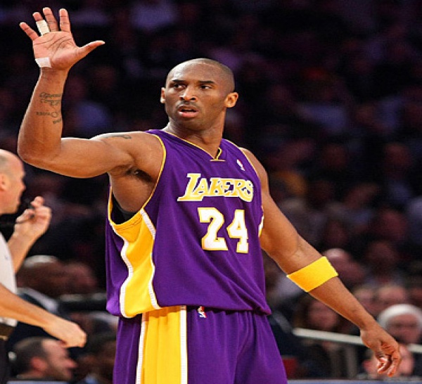 (VIDEO-VIDEO) NBA - Kobe Bryant passe 61 points aux Knicks, record de la saison