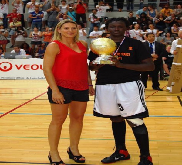 Final four de Ligue 2 à Lyon : Jeanne Senghor  championne de France et MVP de la finale.