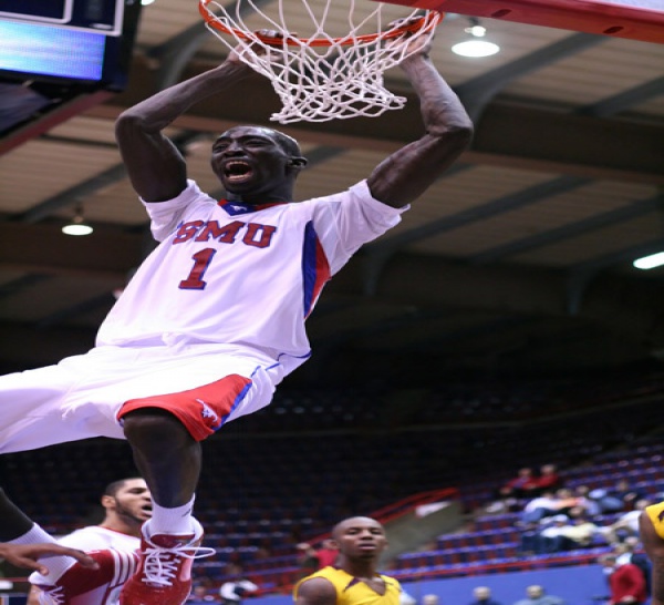 AFROBASKET 2011 - Mohamed Faye, ailier des Lions : «L’Angola a pris un peu d’avance, mais…»