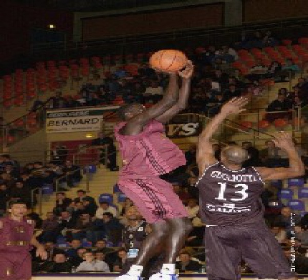 21ème journée de Championnat de France ProA, JDA Dijon Basket 93 - Stade Clermontois Basket Auvergne 81