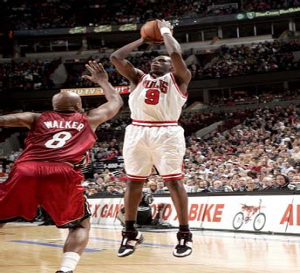 NBA PLAYS-OFFS 2007 : Le Champion en titre se fait surprendre