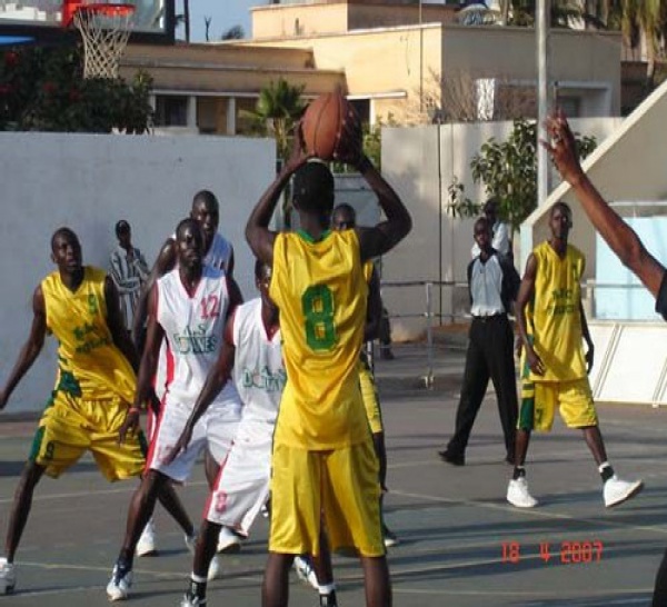 ASFA-Police (Coupe du maire) et DUC-Bopp (Arc en ciel) en attraction