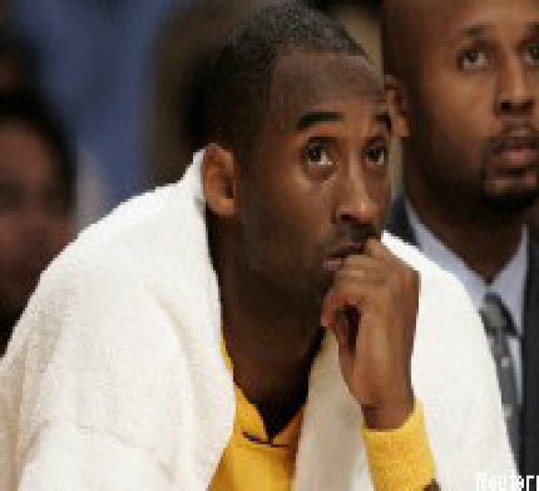   NBA-Transfert : Kobe Bryant met la pression sur les Lakers
