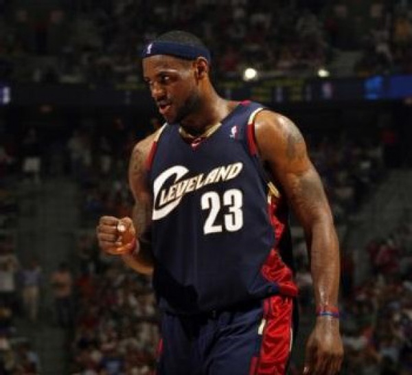 NBA - Finale Conférence Est - Match N.5: LeBron James (48 pts,9rbds et 7 passes) bat Detroit tout seul