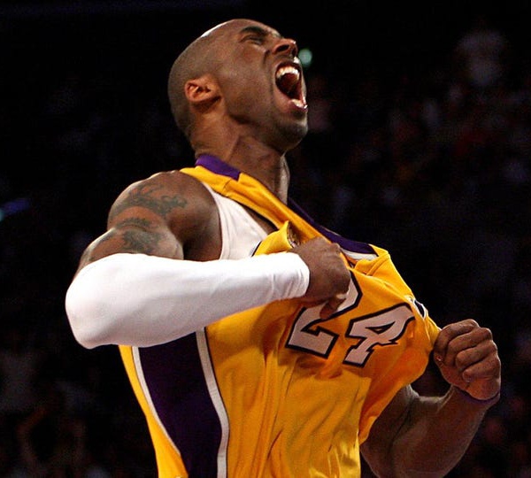 INSOLITE: Un maillot de Kobe Bryant estimé à plus de 5 M$ bientôt aux enchères