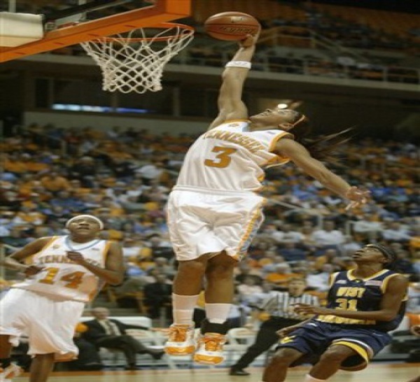 (VIDEO-VIDEO) - Candace Parker : 2ème dunk de l’histoire de la WNBA